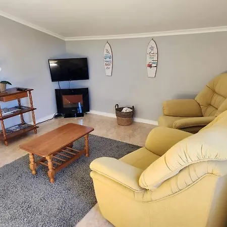 Affordable Ocean Views! Zambujeira, Daire *